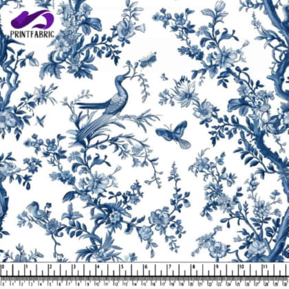Motif floral bleu et blanc avec oiseaux et papillons