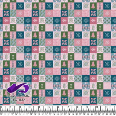 Motif de Noël en Patchwork avec Arbres, Flocons de Neige et Feuilles