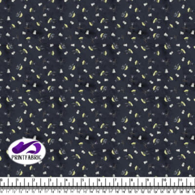 Halloween - Fantôme et chauve-souris sur fond bleu après minuit